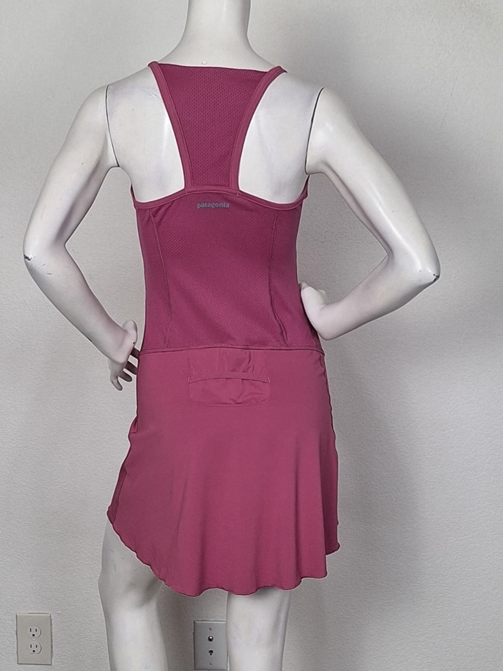 Patagonia Pink W's All Weather Sporty Gorpcore Back Pocket Mini Dress Size S - Picture 7 of 11